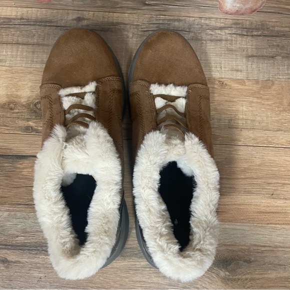 Bzees Golden Faux Fur Trim Washable Slip-on Booties women’s size 10 shoes - Picture 6 of 8